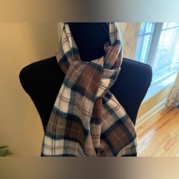 Barbour Lambswool Scarf 100% Wool Classic Tartan Plaid Brown/Green/Beige Fringed - Picture 2 of 9